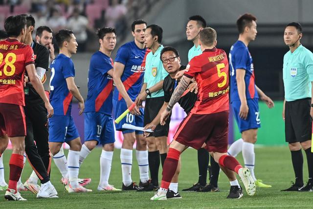 广东官宣双外援！威尔-巴顿和贝兹利加盟球队