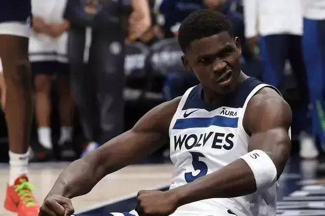 英媒：曼城有意曼联长期追求的布兰斯维特